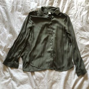 H&M green blouse
